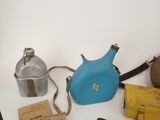 many different items that are sitting on a table