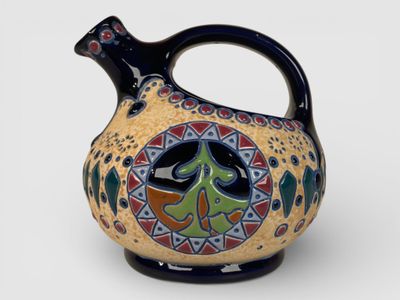 VERSEUSE EN FAIENCE émaillée à décor d'un sapin de Noel et de Saint Ni - Photo 1