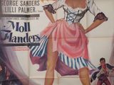 une vieille affiche de cinéma représentant une femme en robe rose et bottes de cow-boy