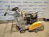 an image of a machine that is sitting on the ground