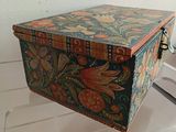 a small box that is sitting on top of a table
