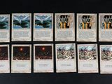 beaucoup de cartes sur la table