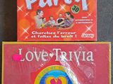 deux DVD posés sur la table, avec la photo d'un homme et d'une femme