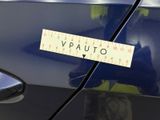 a sticker that says vauto on the side of a car