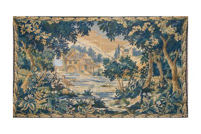 une image représentant une tapisserie sur laquelle figure une maison dans les bois