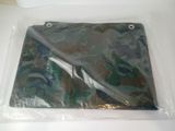 un sac en plastique orné d'un motif camouflage