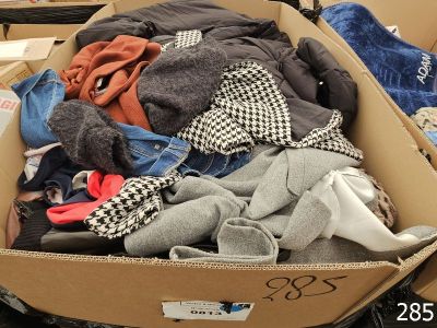 Box de vestes et blousons - Photo 1