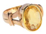 une image d'une bague sertie d'une citrine