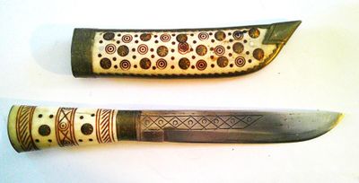 Couteau droit ou poignard, travail ethnique ( Golfe Persique…
