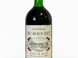 une bouteille de vin « Château du Bouchquett » sur fond blanc