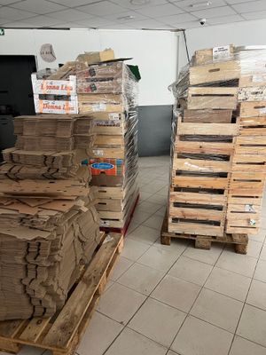 Lot d'emballages et cartons divers