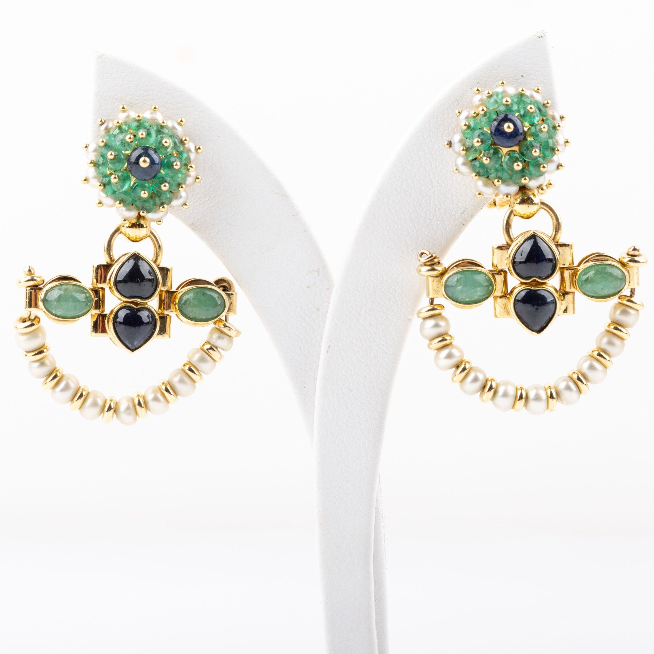 Objets d'art & Curiosités