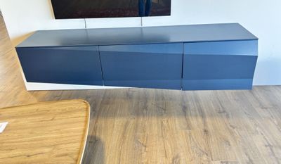 Meuble de télévision XXL laqué gris XXL modèle MEDIAO (pv 34…