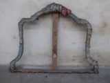 une photo d'une œuvre d'art réalisée en bois