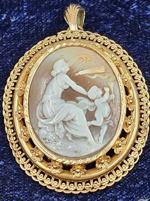 3 / X / Broche pendentif avec camée sur coquillage à d… - Photo 1