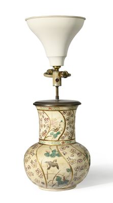 a lamp that is sitting on top of a table
