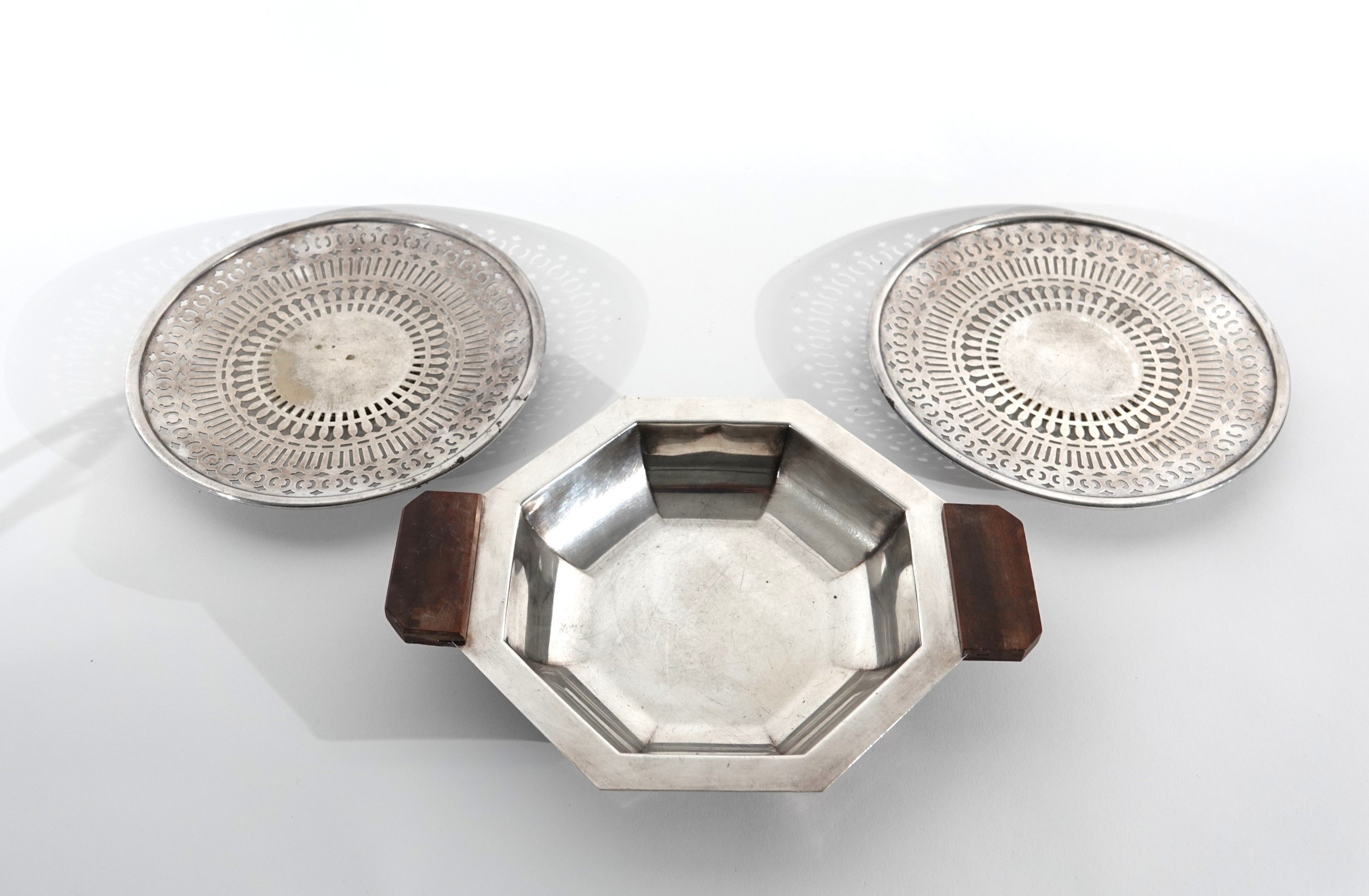 Objets d'art & Curiosités