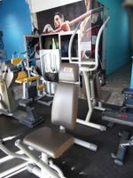 2 machines de musculation TECHNOGYM spéciales seniors