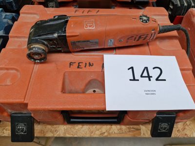 une boîte sur laquelle sont représentés une perceuse et un marteau