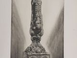dessin au crayon représentant une statue de femme sur un socle