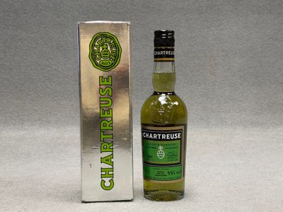 CHARTREUSE Verte , bouteille de 35cl en boite