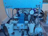 a machine that is sitting on a table in a room