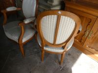 Paire de fauteuils dossier médaillon de style Louis XVI, gar… (photo 4)
