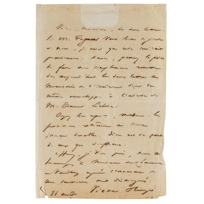 un bout de papier sur lequel figurent des notes manuscrites