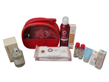 un sac rouge contenant de nombreux objets