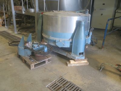 a large machine that is sitting in a building