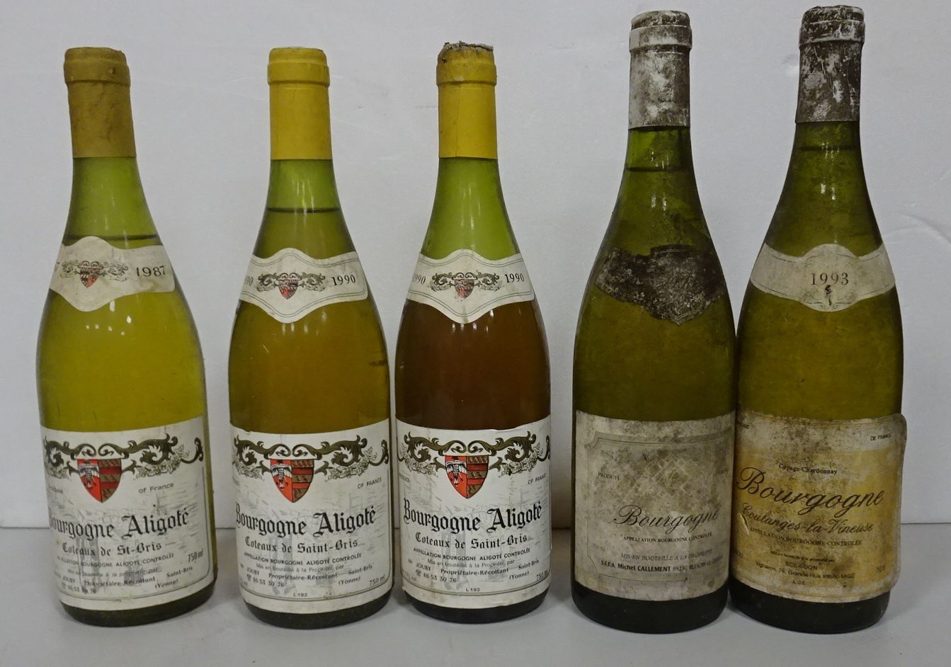 Lot de 8 Bts : 3/Bourgogne aligoté.