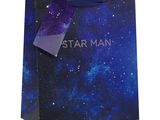 un sac de courses bleu orné du logo « Star Man »