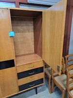 1 armoire 3 portes et 4 tiroirs, par Claude Vassal, distribu… (photo 3)