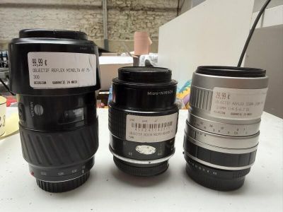 Ensemble de 3 objectifs comprenant Un objectif Minolta AF Zo…