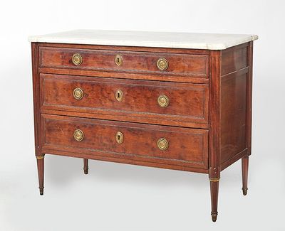 Commode en bois de placage montants latéraux cannelés avec a…