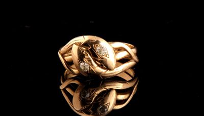 Bague tourbillon à décor de serpents enlacés, en or jaune 18 carats (7 - Photo 1