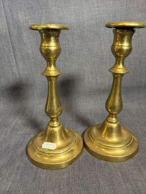 paire de chandeliers anciens en laiton
