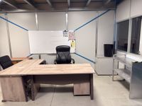 Ensemble de mobilier de bureau comprenant : (photo 2)