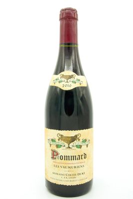 l'image d'une bouteille de vin posée sur une table