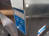 an image of a machine that is on the ground