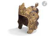 an image of a helmet with a crown on top of it