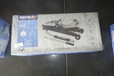 une boîte sur laquelle est représentée une voiture