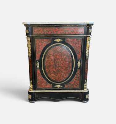 Meuble à hauteur d'appui en bois noirci, écaille et marquete…