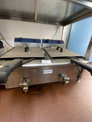VENTE SUR DESIGNATION - LOT 12 - Friteuse électrique double bacs inox  - Photo 1
