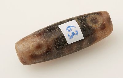 Perle magique, dite perle Dzi aux yeux.