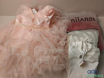 Lot de 4 vêtements de diverses marques dont : SHEIN, MILANOS…