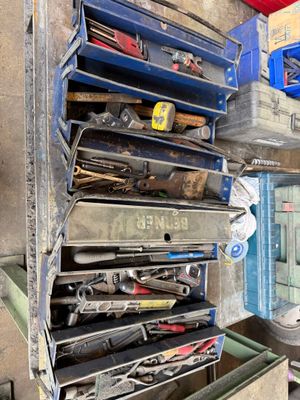 Lot de : 2 caisses à outils garnie + caisse cliquet de 10 à 27 - Photo 1