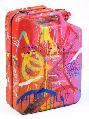 ZENOY (1974-). Bidon peint, signé.