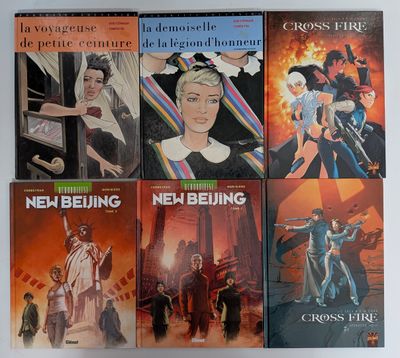 Quatre livres de la nouvelle série « Pékin » sont posés sur une surface blanche