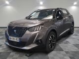 vue de face d'un SUV gris garé sur un sol à damier